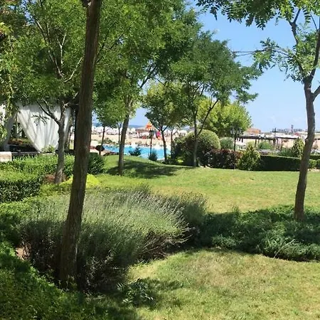 Апартамент Lozenets Oasis Beach 165 Sq M 1 Floor With 2 Bedrooms Лозенец